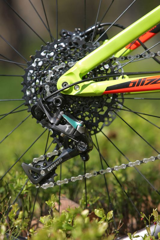 Rock Machine Blizzard 90 27