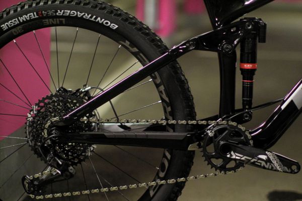 Trek Re:aktiv Thru shaft