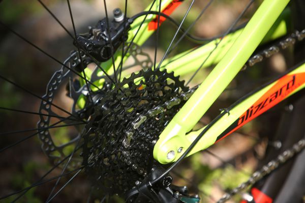 Rock Machine Blizzard 90 27