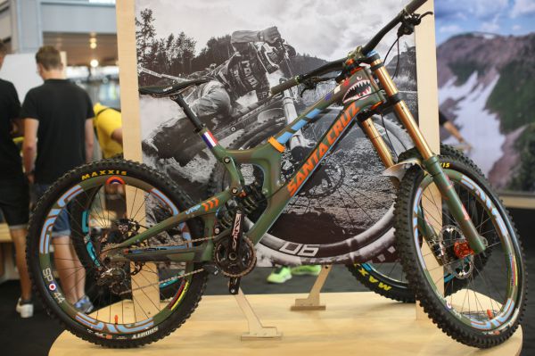Eurobike 2017 - poslední V10 od Santa Cruz pro Steve Peata