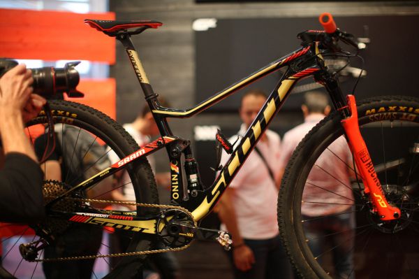 Eurobike 2017 - druhý exponát biku Nino Schurtera byl k vidění u Sramu