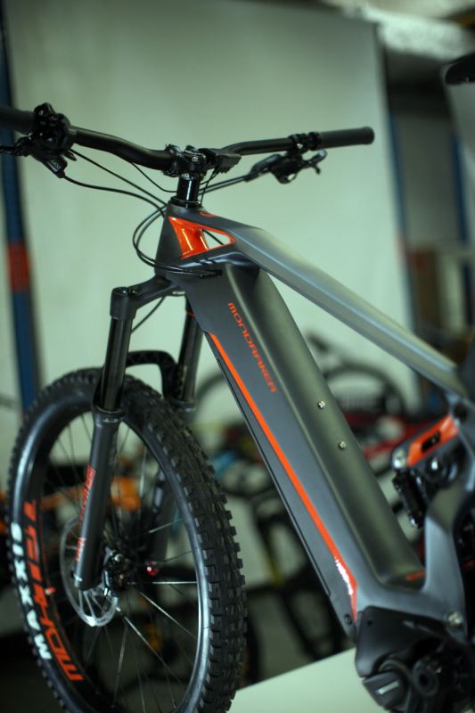 Mondraker 2018 - e-Crusher Carbon