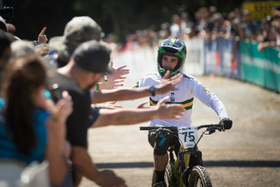 Sam Hill na enduru závod dlouho vedl
