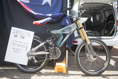 20 let starý Intense M1