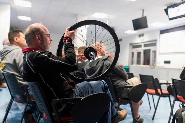 Závodní program doprovázela akce Test&Expo