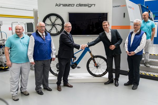 Kinazo e1 - představení ve Stupavské pobočce Volkswagen