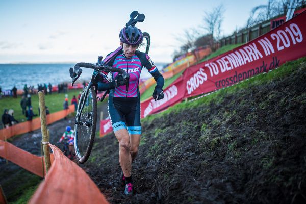 Helen Wyman po dvou letech opět na stupních