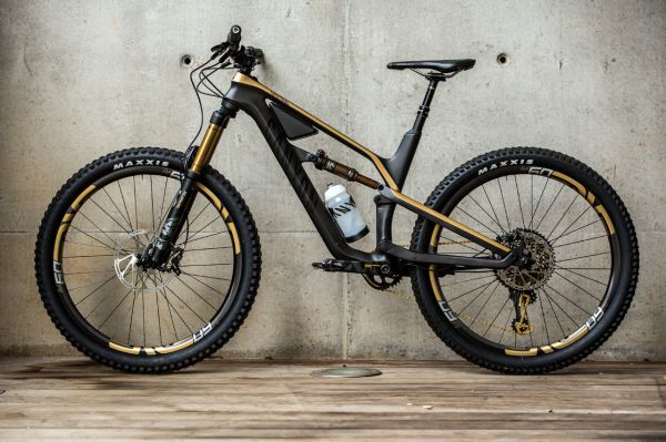 Představení Canyon Spectral 2018