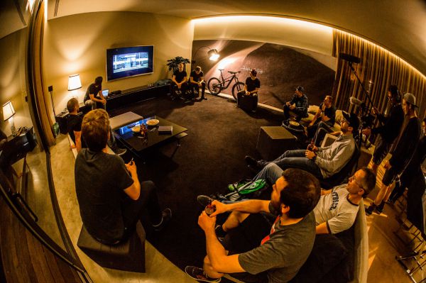 Představení Canyon Spectral 2018