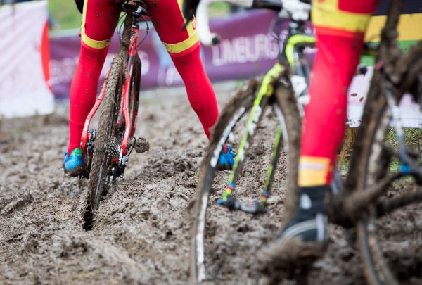 Rýhy už byly místy hluboké tak, že to kosilo šaltry...