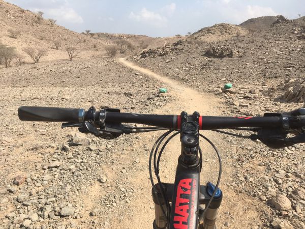 Zelený trail v Hatta MTB Trail Centru zvládne každý