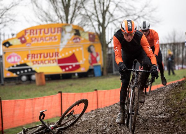 Kolem sourozenců van der Poelových to lítalo...