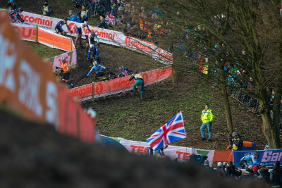 Start závodu mužů do 23 let