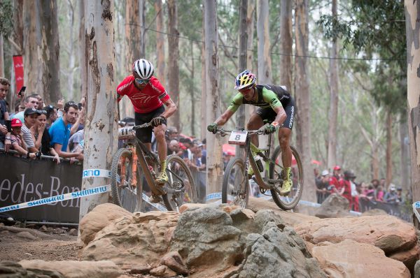 Ups... Mathias Flückiger bourá do stromu...