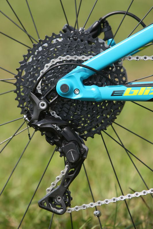 Rock Machine Blizzard INT e50