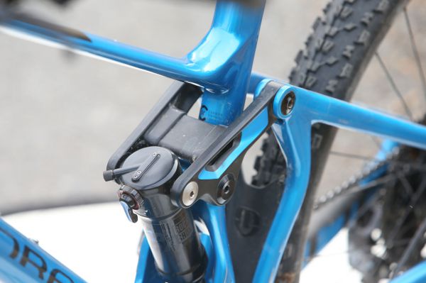 Mondraker Foxy Carbon R