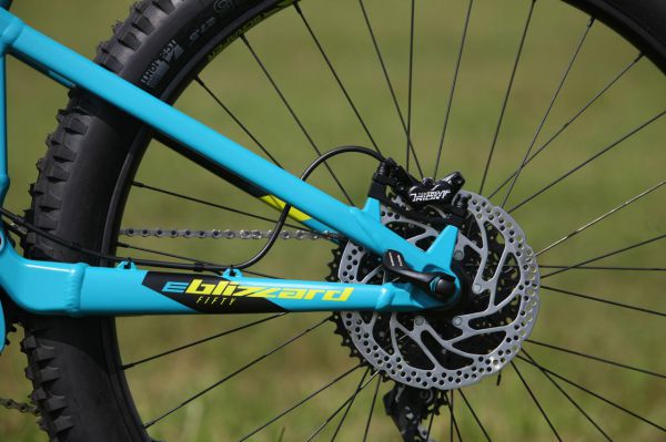 Rock Machine Blizzard INT e50