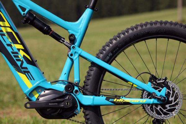 Rock Machine Blizzard INT e50