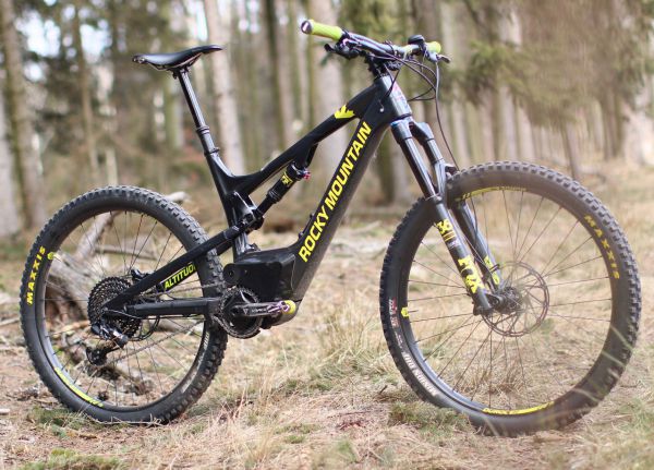 Rocky Mountain Altitude Powerplay Carbon 70