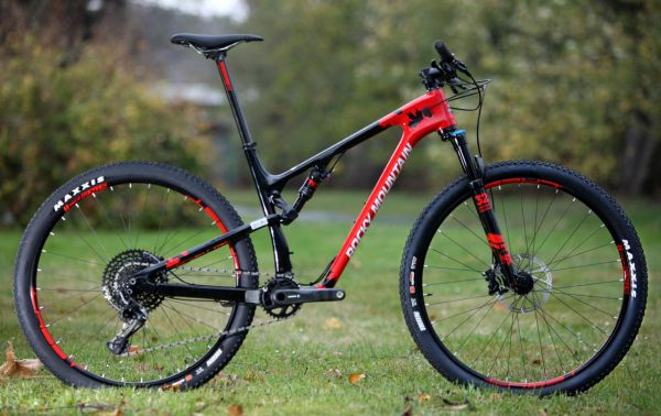 Rocky Mountain Element Carbon  70 XCO