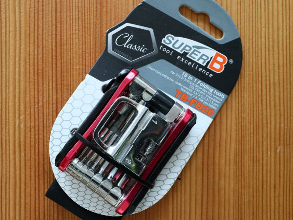 Přehled multiklíčů SuperB