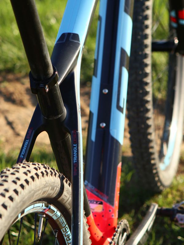 GT Zaskar 29 Carbon Expert