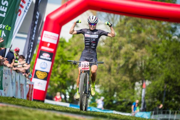 Karla Štěpánová v cíli a opět vítězně!