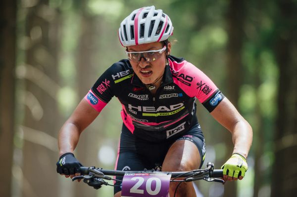 Knírek by Barče Průdkové neslušel....