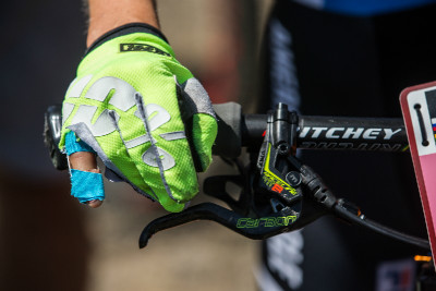 Anne Tauber závodila se zlomeným prstem z Val di Sole. A výborně!