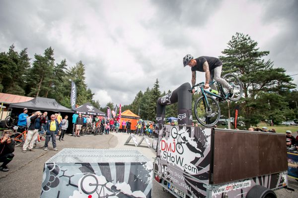 Damjan dával na Author Auře slušný věci