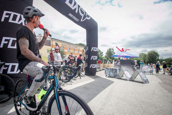 Damjan Sirišky válel nejen na kole, ale také s mikrofonem