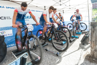 válcování v juniorském týmu České spořitelny Specialized