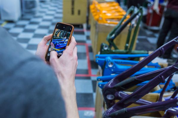 Santa Cruz factory - Focení dovoleno