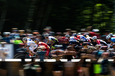 Start závodu mužů do 23 let