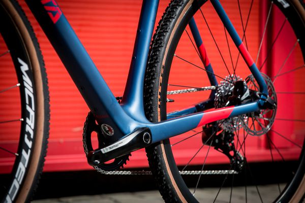 Bez kabelů, výstupků, zalomenin a jiných vylomenin