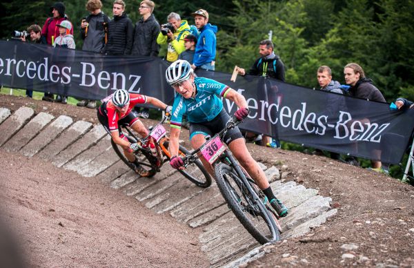 Olympijská vítězka Julie Bresset začala dobře, nakonec 22.