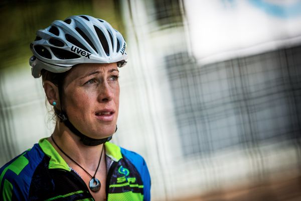 Lucka Veselá závodí furt a všude....!