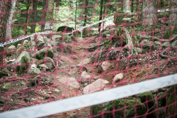 Odkud je další přírodní sjezdík s kameny