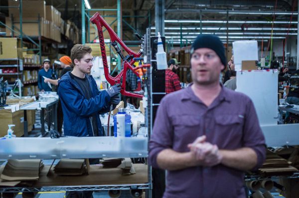 Santa Cruz factory - Nezájem, makám dál