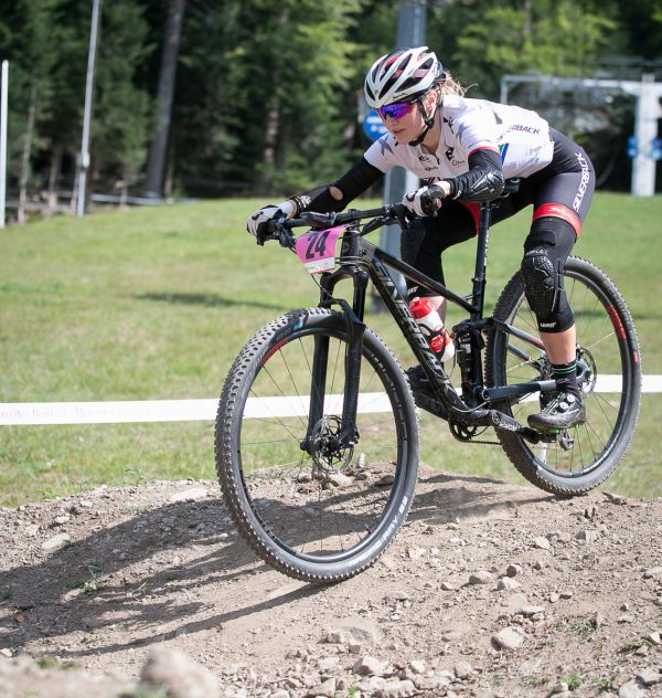 A které neměla chlapa, nasadila aspoň pořádné chrániče - Mariska Straus z J. Afriky