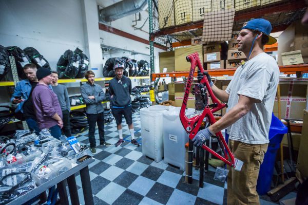 Santa Cruz factory - Další fáze na řadě