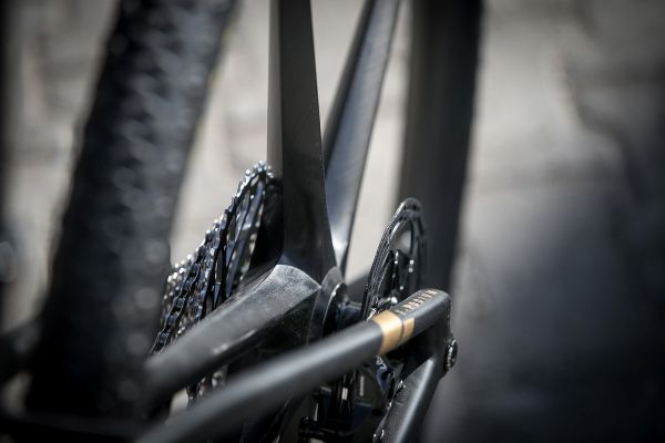 Mondraker 2019 - všechno z karbonu