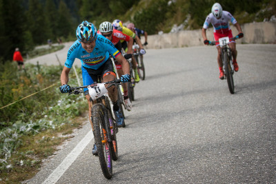 Asfaltový výjezd, to bylo něco pro Kolumbijce Paeze...