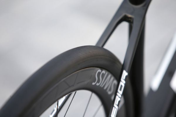 Superior X-Road Team Issue R