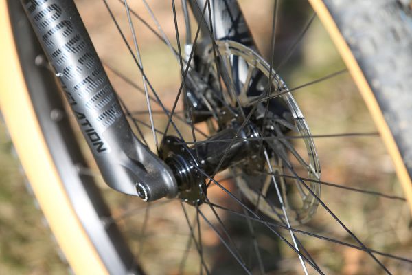 GT Sensor Carbon Expert