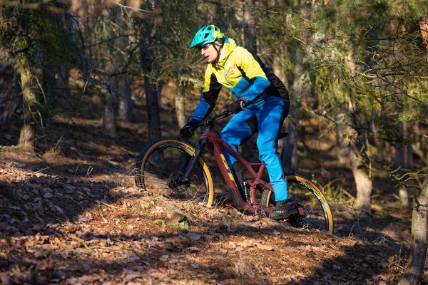 GT Sensor Carbon Expert