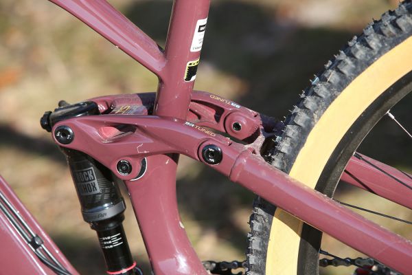 GT Sensor Carbon Expert