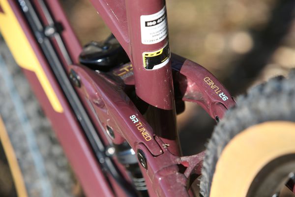 GT Sensor Carbon Expert