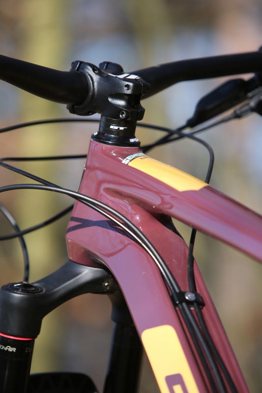 GT Sensor Carbon Expert