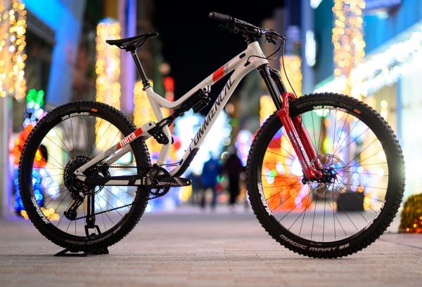 Commencal Meta AM 29 Race special